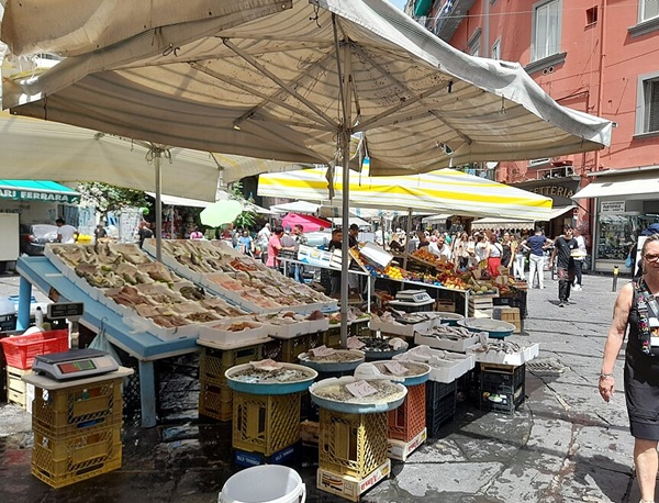 Pignasecca-market-Naples