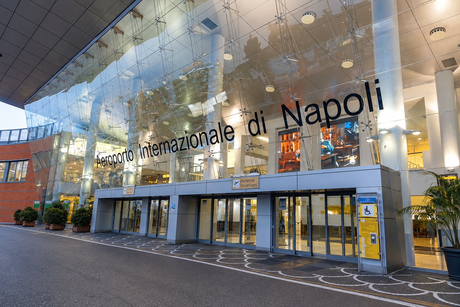 aeroport-naples-capodichino