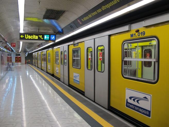 Metro-Napoli